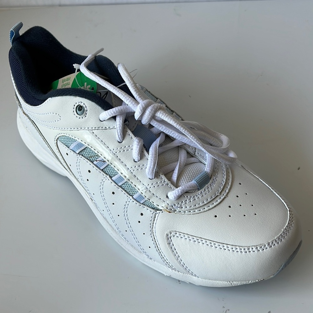 Easy Spirit White Multi Sneaker Medium Intensity Shoes 9 new